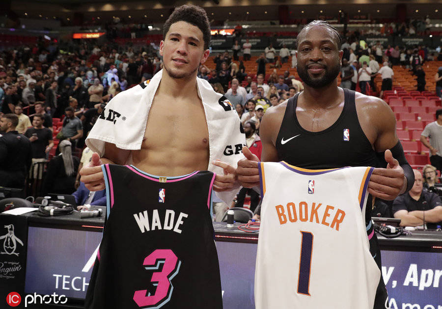 辽宁男篮王哲林末节关键表现（王哲林末节发威成辽宁男篮制胜关键）