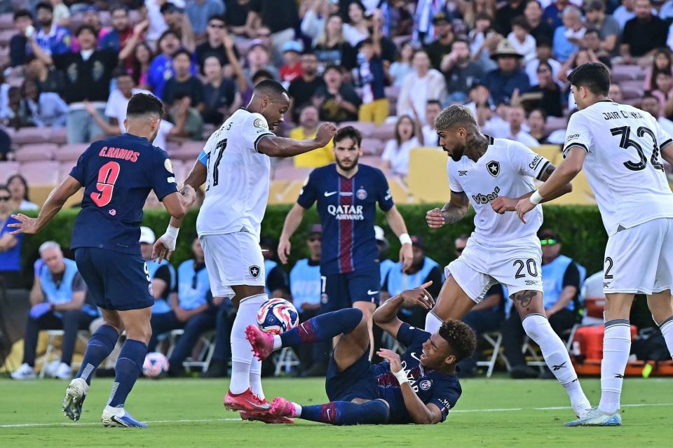 姚浩洋：未来希望在中超拿出更好表现，为铜梁龙取得优异成绩（姚浩洋：盼在中超有更出色发挥，助铜梁龙创造佳绩）