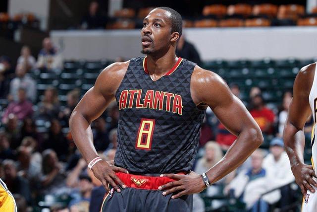 NBA球员交易动态及球队影响（NBA交易动向与球队格局变化）