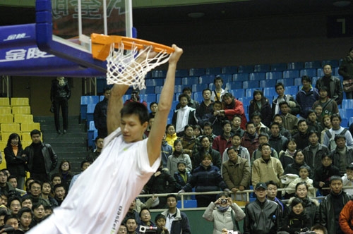 米体：恰20仍有望出战意超杯，阿切尔比预计不会随队去利雅得（米兰体育报：恰尔汗奥卢有望出战意超杯，阿切尔比预计不随队赴利雅得）