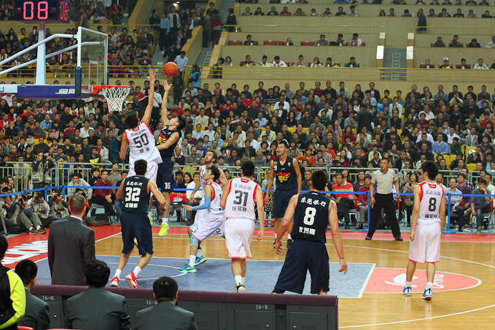 一家之言丨空窗131天，国足才迎来邵佳一（一家之言丨131天空窗期告终：国足终于迎来邵佳一）