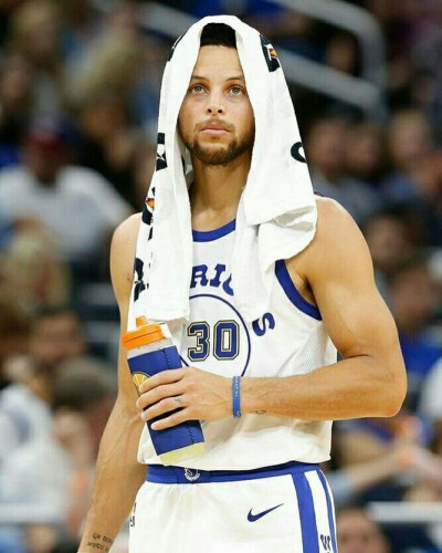 联的薪水显 联的薪水显